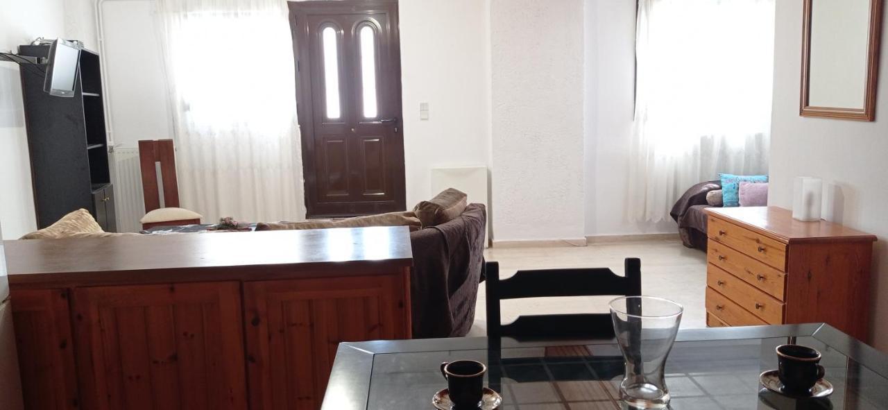 Ευρύχωρο Και Άνετο Διαμέρισμα Στην Ιτέα Joanna'S Apartment Kirra Eksteriør billede