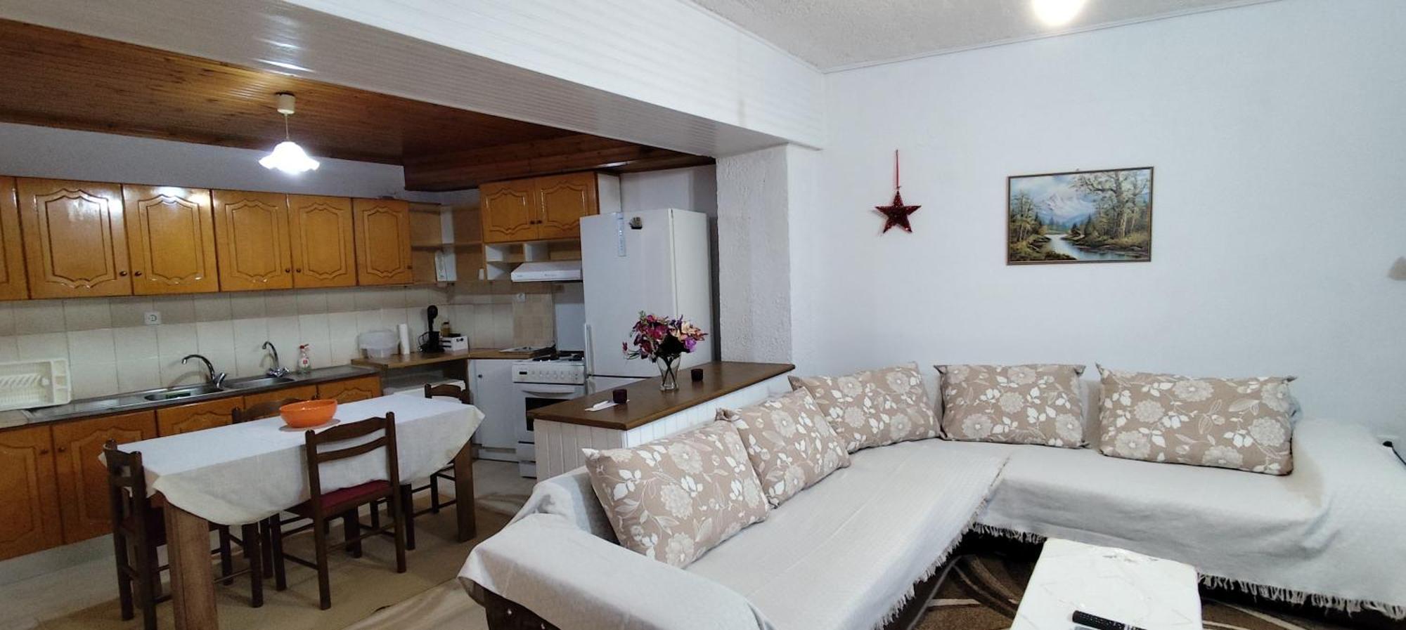 Ευρύχωρο Και Άνετο Διαμέρισμα Στην Ιτέα Joanna'S Apartment Kirra Eksteriør billede