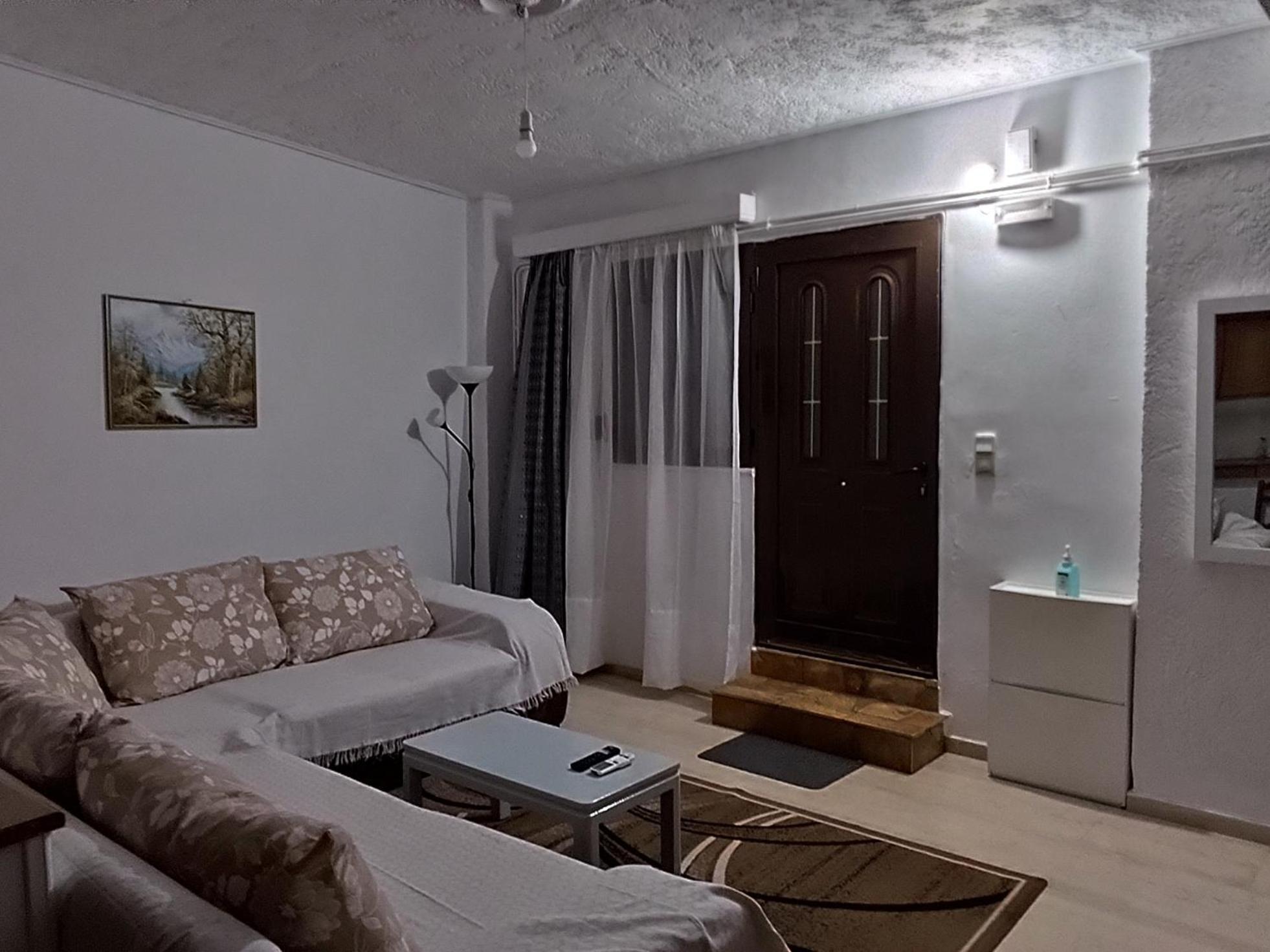 Ευρύχωρο Και Άνετο Διαμέρισμα Στην Ιτέα Joanna'S Apartment Kirra Eksteriør billede