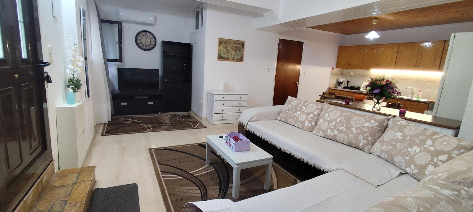 Ευρύχωρο Και Άνετο Διαμέρισμα Στην Ιτέα Joanna'S Apartment Kirra Eksteriør billede